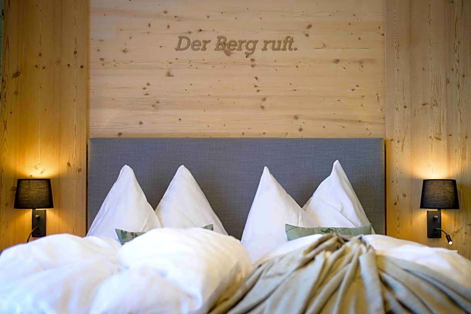 Alphotel Biel-Kinzig - Access by Cable Car only!