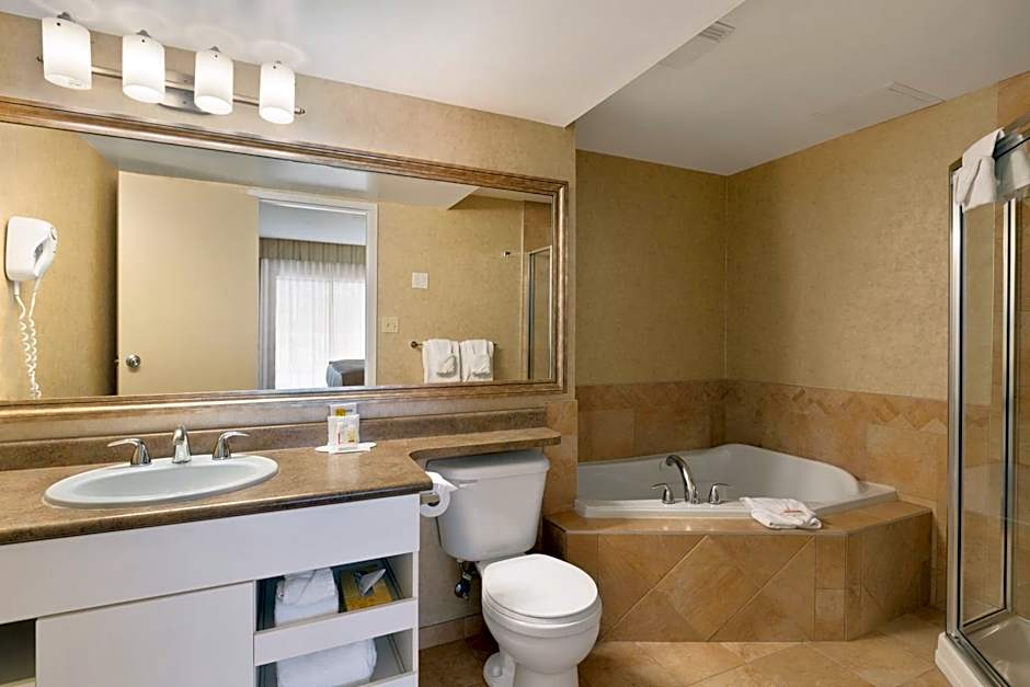 Days Inn & Conference Centre by Wyndham Cranbrook