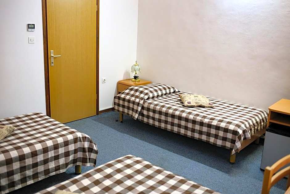 Hostel Veli Jože