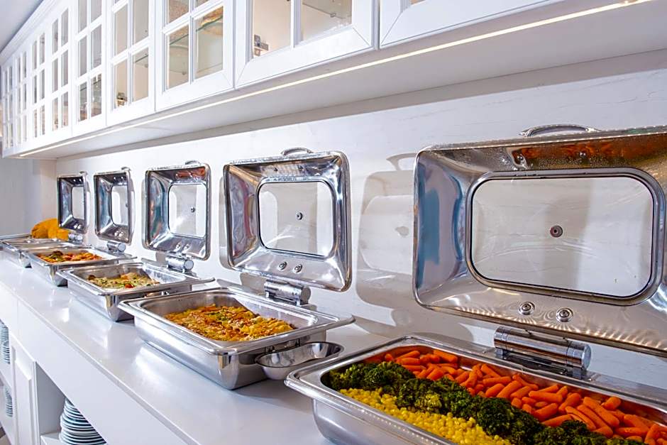 Mari Kristin Beach Hotel