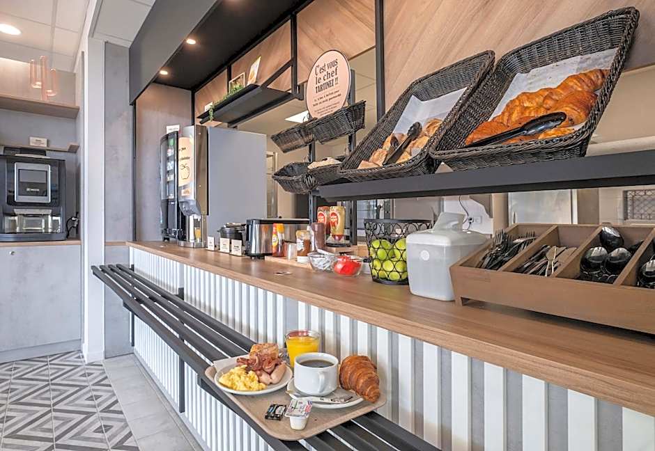 B&B HOTEL Saintes