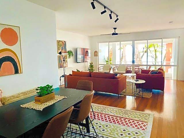 BeachView Apartments at Villa Paradiso