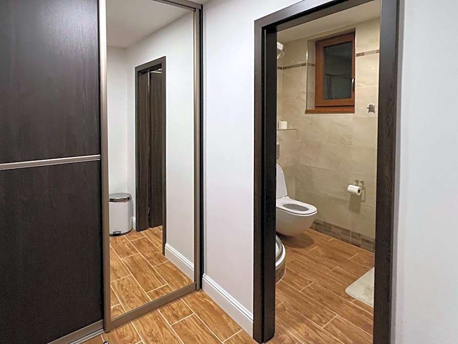 HOTEL GALERIA PEZINSKA BABA