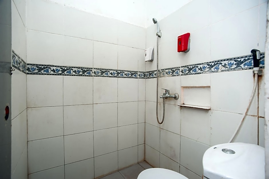 RedDoorz near Jalan Jenderal Sudirman Palembang