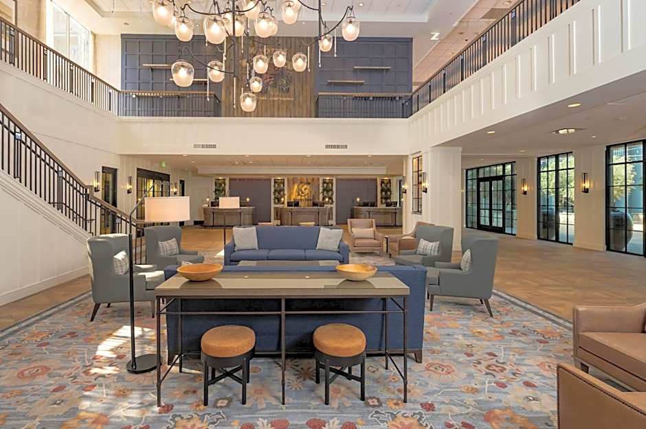 Knott's Berry Farm Hotel