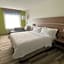 Holiday Inn Express Hotel & Suites Warrenton By IHG