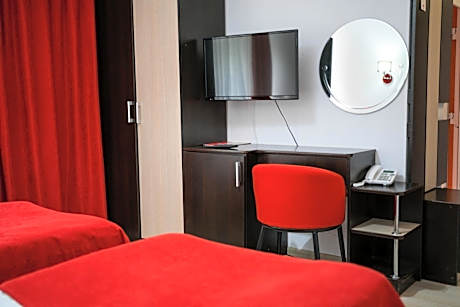 Twin Room with Mountain View