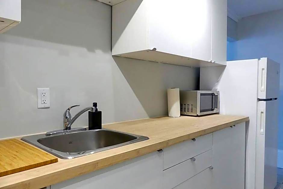 Historic Downtown Apt #2