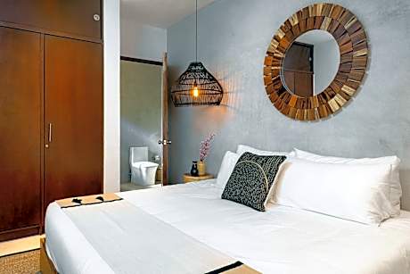 Standard Double Suite