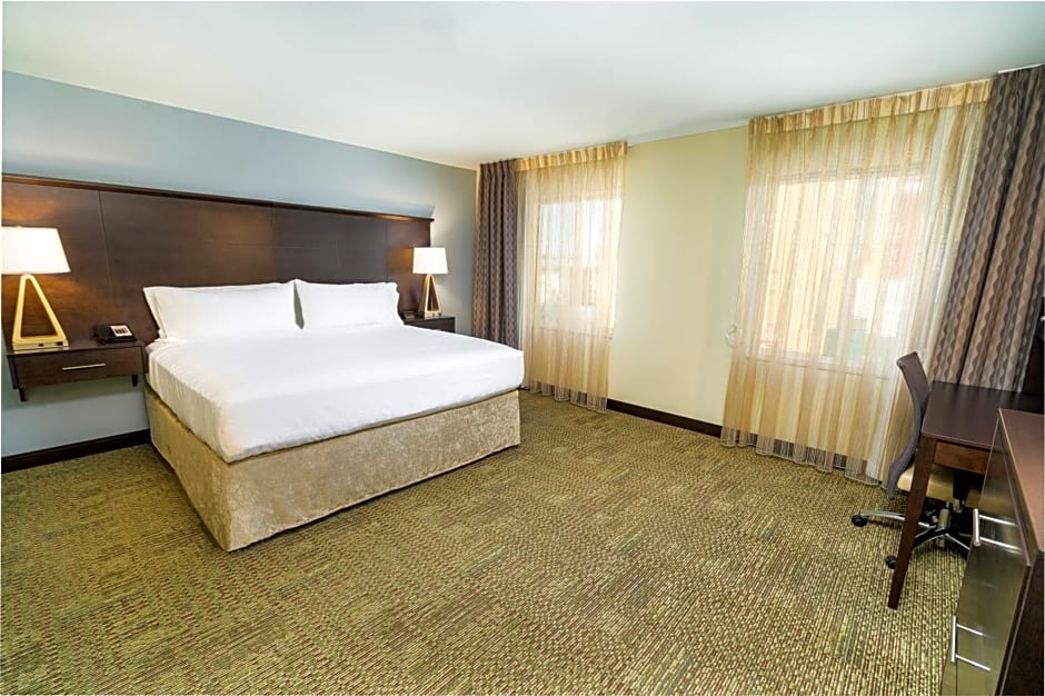 Staybridge Suites - Newark - Fremont