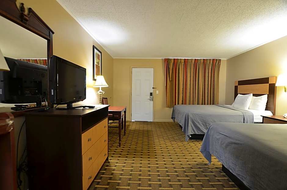 Travelowes Motel - Maggie Valley