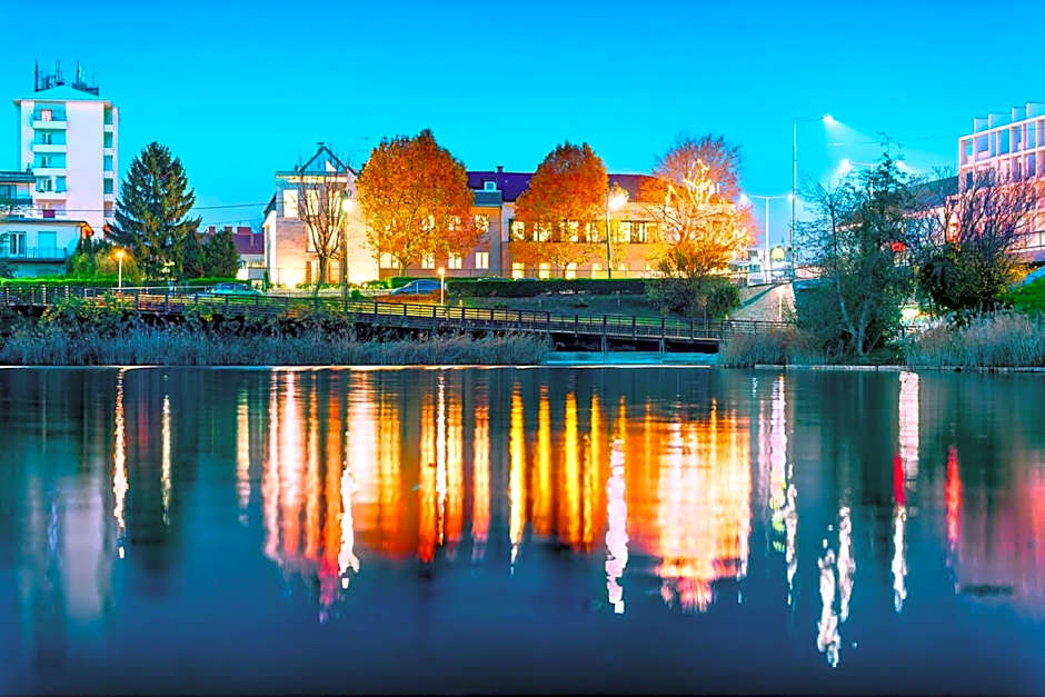 Strandhotel Alte Donau