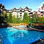 Delta Hotels by Marriott Whistler Village Suites