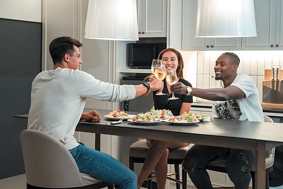 Marina House MUAYTHAI Ta-iad Phuket