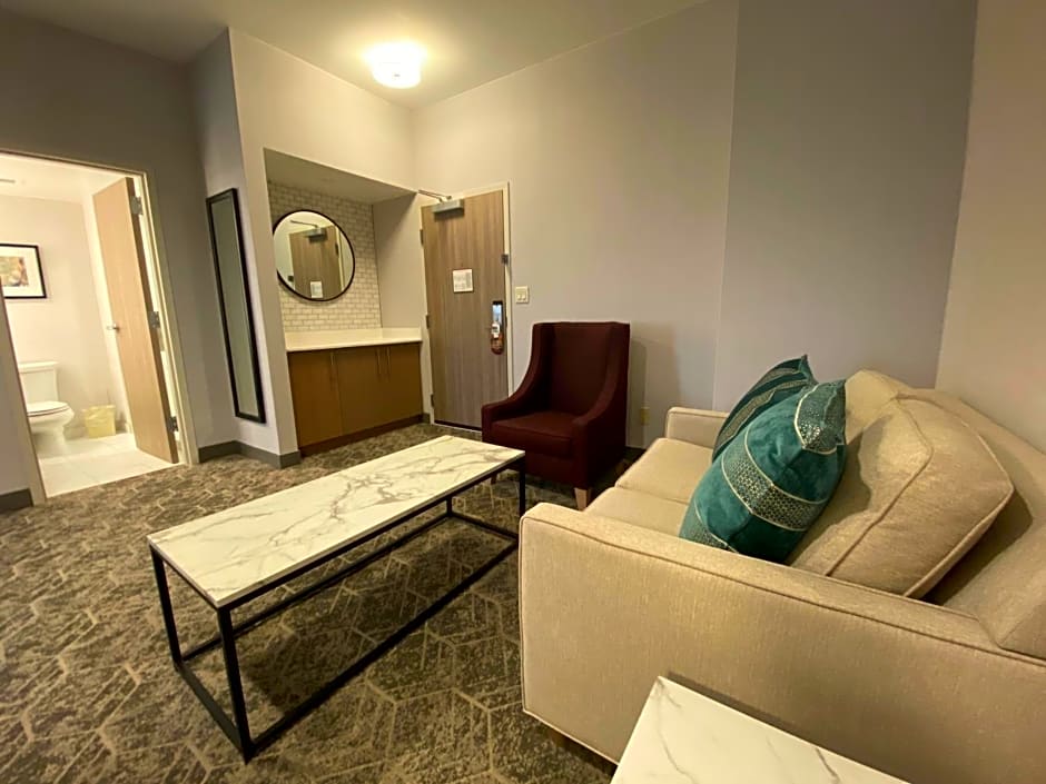 DoubleTree by Hilton St. Louis Airport, MO
