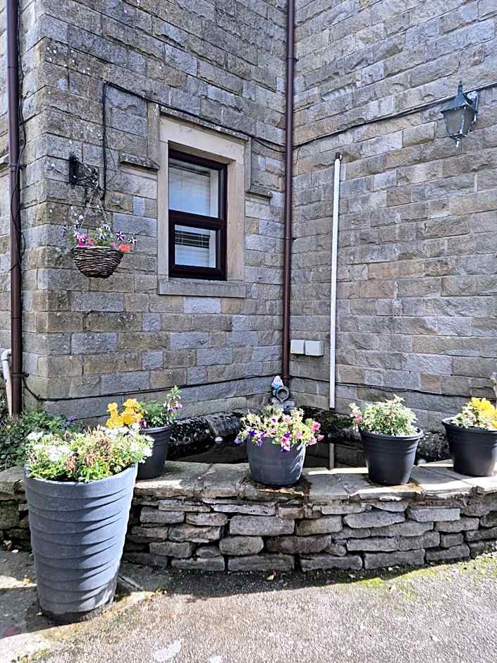 The Waltzing Weasel B&B