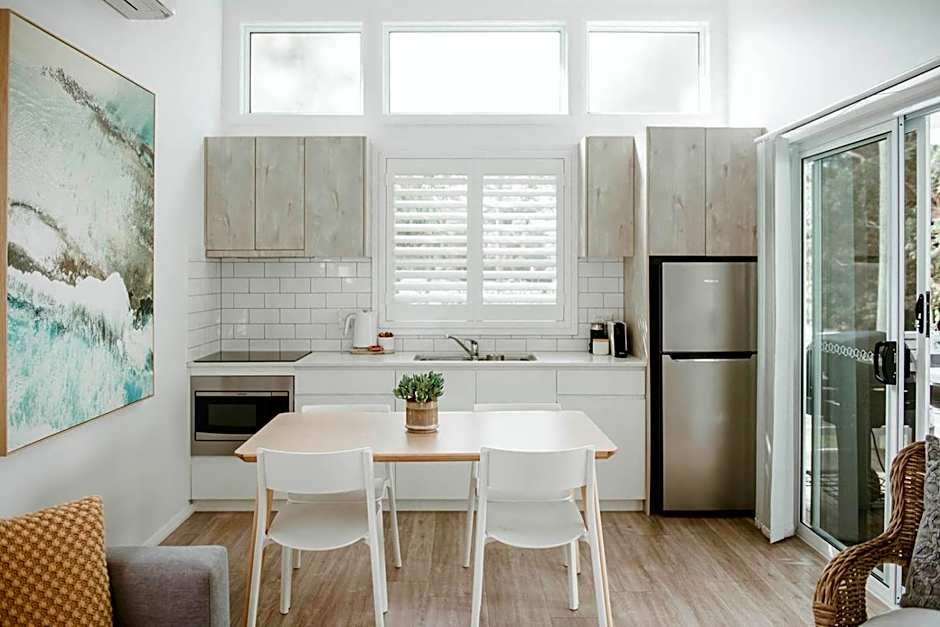 Surfside Cudmirrah Beach