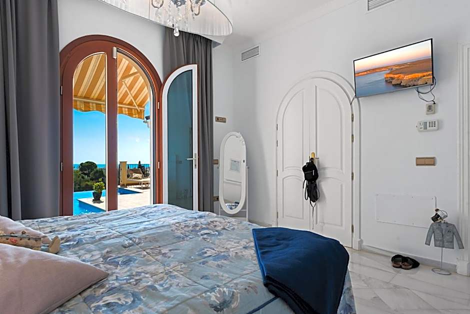 Stunning Infinity pool mansion in Mijas by Costarentals - Ref 85