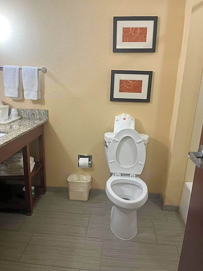 Comfort Suites Cotulla near I-35