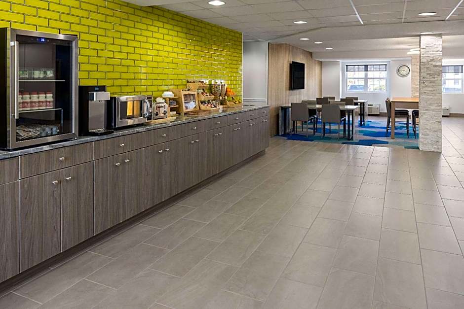 Microtel Inn & Suites By Wyndham Dover