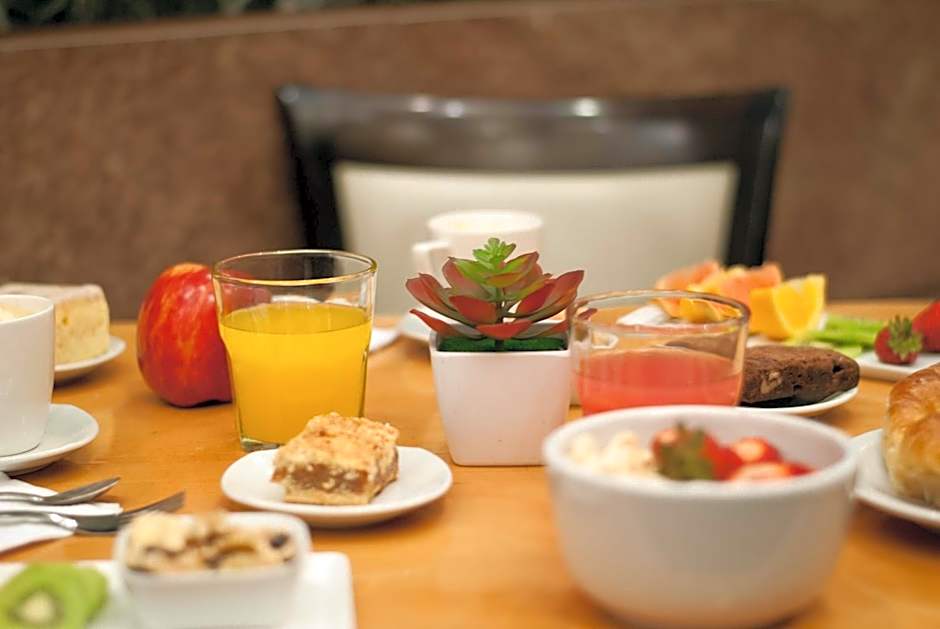 Ramada by Wyndham Buenos Aires Centro