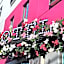 Hotel OPUS Bronx Near Bay Plaza Mall