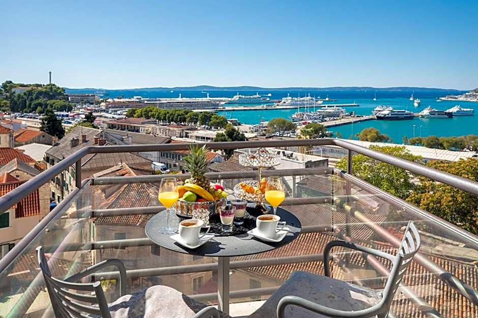 Hotel Luxe