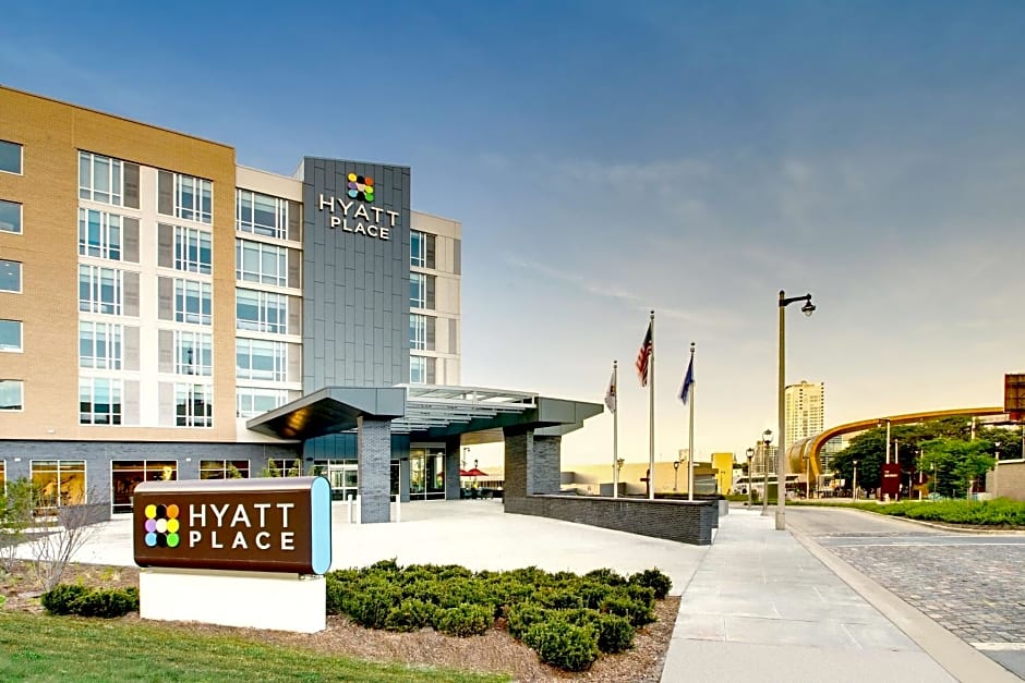 Hyatt Place Milwaukee Downtown