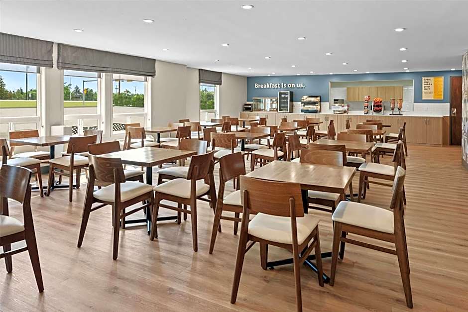 Days Inn by Wyndham Regina