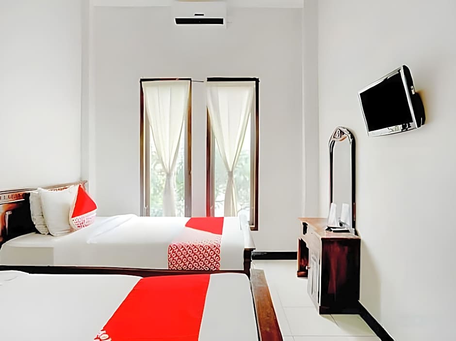 Hotel Warta Dua