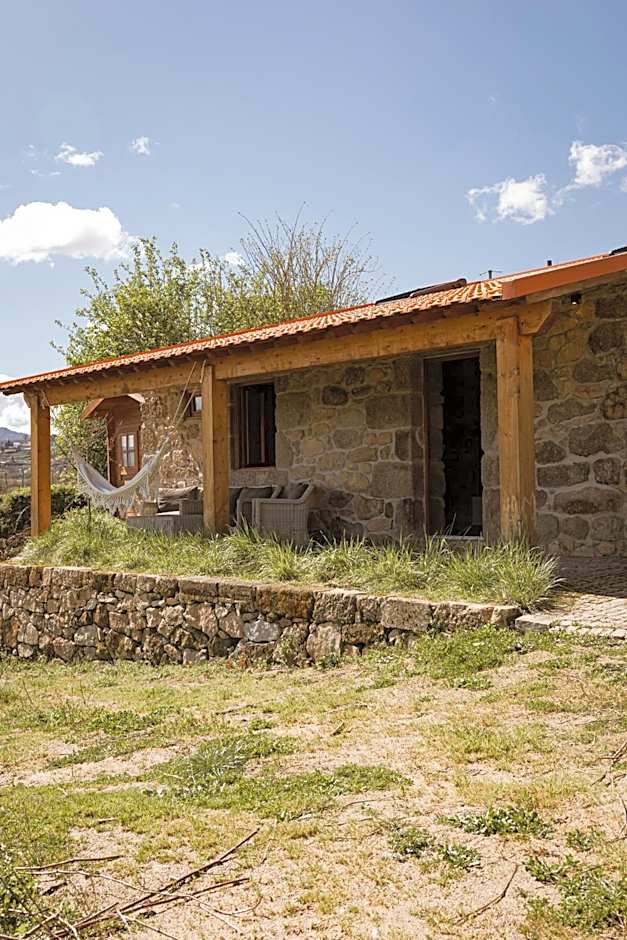 Quinta da Portela - Casa Visconde Arneiros - by RowdHouses