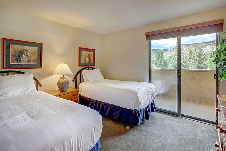 Seasons at Avon, A Vail Resorts Property