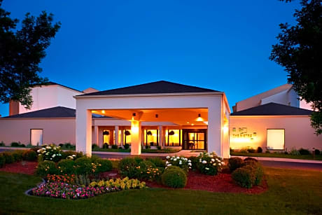 Courtyard by Marriott Minneapolis-St. Paul Airport