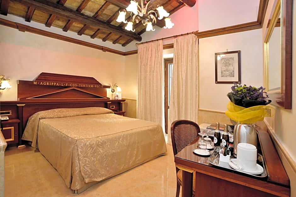 Hotel Pantheon