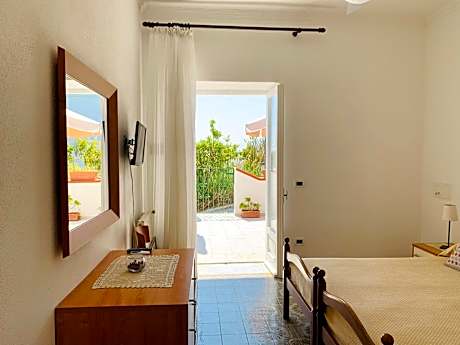 Double or Twin Room with Terrace