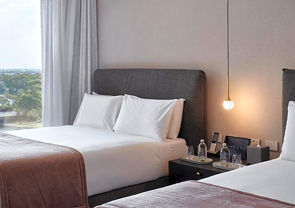 Eos by SkyCity