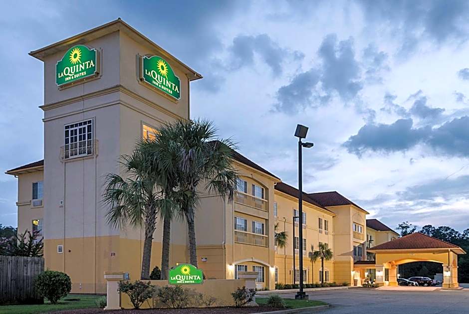 La Quinta Inn & Suites by Wyndham Mobile Satsuma / Saraland