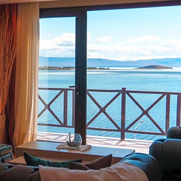 Xelena Hotel & Suites