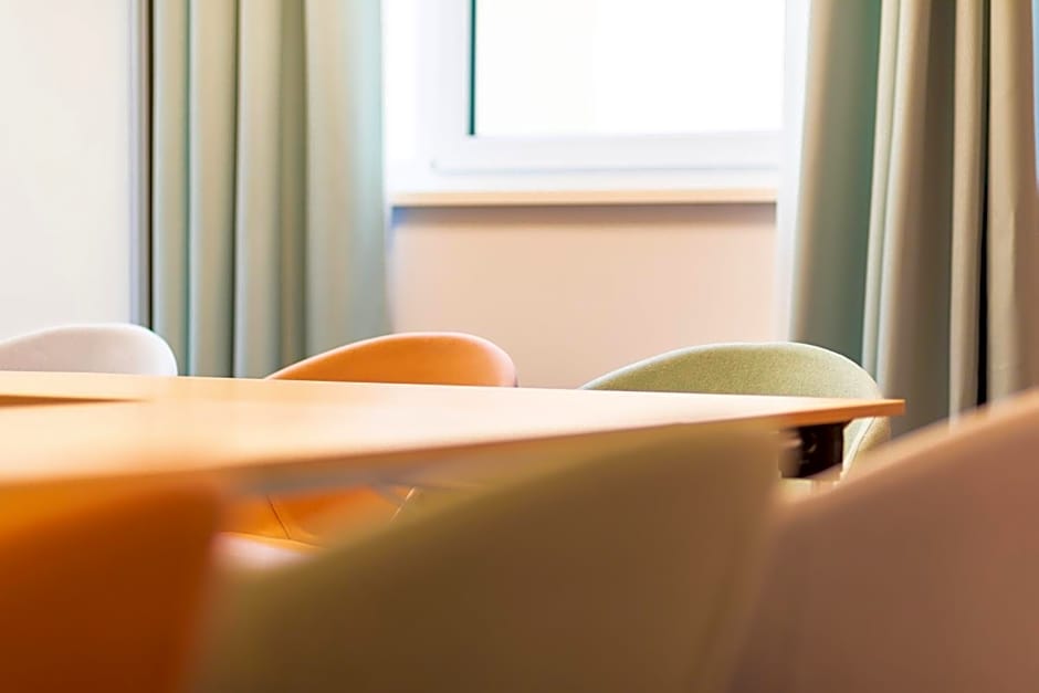 Capri by Fraser Leipzig