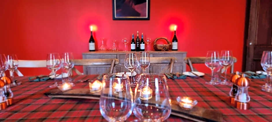 Buccleuch and Queensberry Arms Hotel