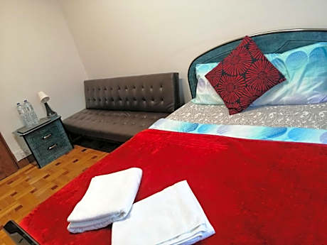 Queen Room with Garden View