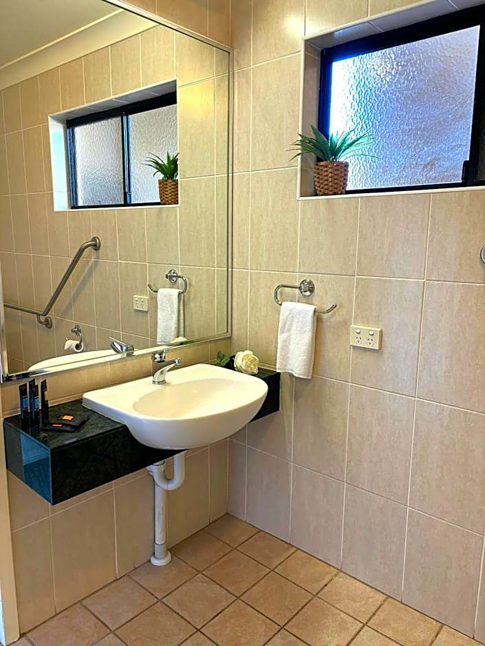 Turners Vineyard Motel