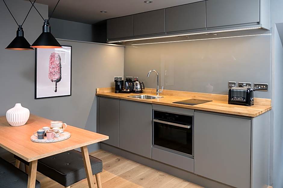 Hiding Space - Trim Street Apartments