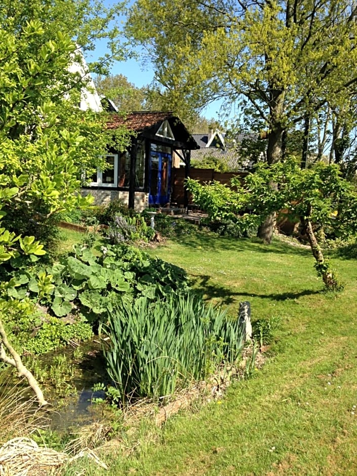 Vrijstaand Koetshuis Marron