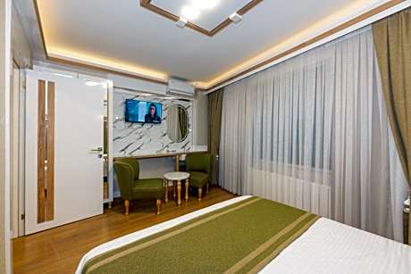 Luxury Quadruple Room