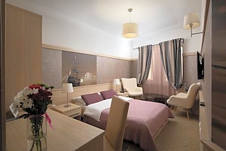 Double or Twin Room with Bathroom