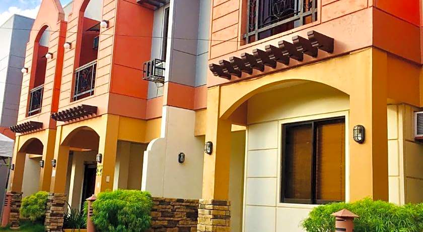 Manora Apartments and Guest House