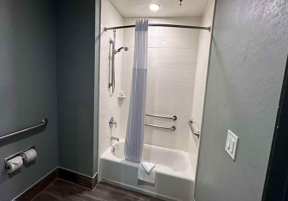 La Quinta Inn & Suites by Wyndham Chicago Gurnee