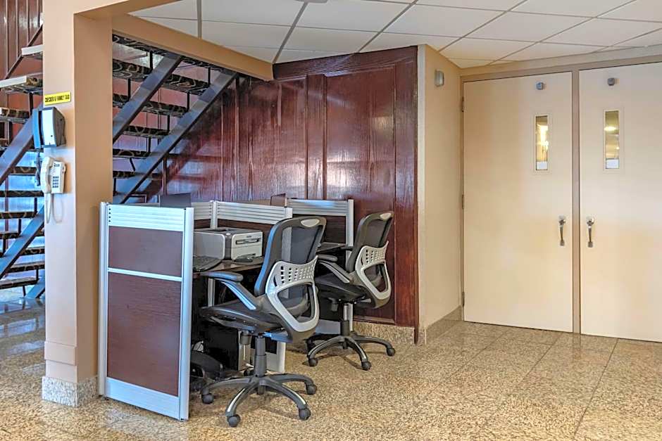 Best Western Marquis Inn & Suites