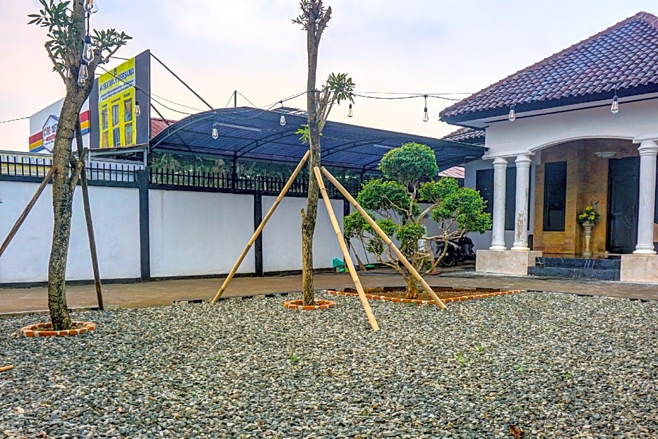 Collection O 92465 Sawangan Guest House Syariah